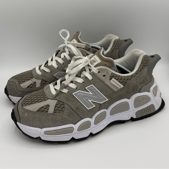 NEW BALANCE Yurt 574 Sneakers - Salehe BEMBURY - Shark Skin / Grey Colorway - 9 - Picture 1 of 12